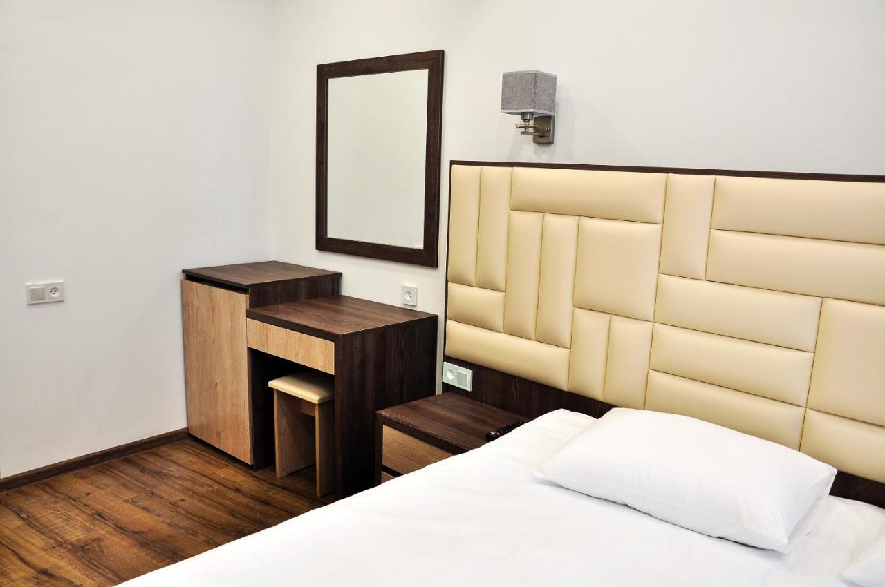 Vertoni Hotel Yerevan Luaran gambar