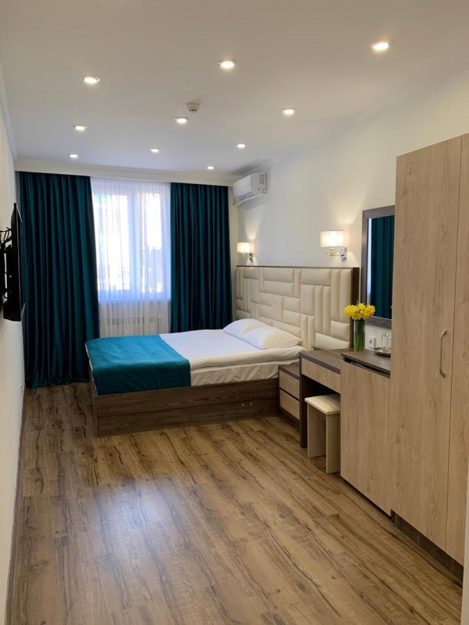 Vertoni Hotel Yerevan Luaran gambar